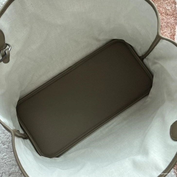 Gucci Shopping Lightweight Bags 74451 0730